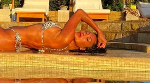 foto nicole scherzinger si a bagat fanii in boala cu poza aceasta