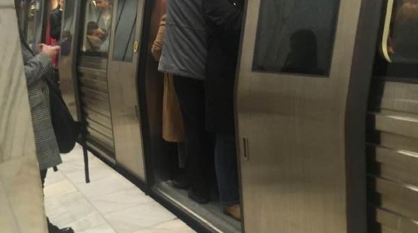 metrorex mesaj pentru cei mai fideli calatori de ziua lor cine sunt acestia