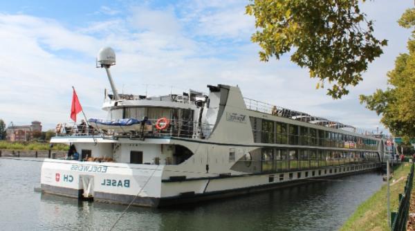 prapad de miliarde de dolari greu de imaginat nave de croaziera noi interzise