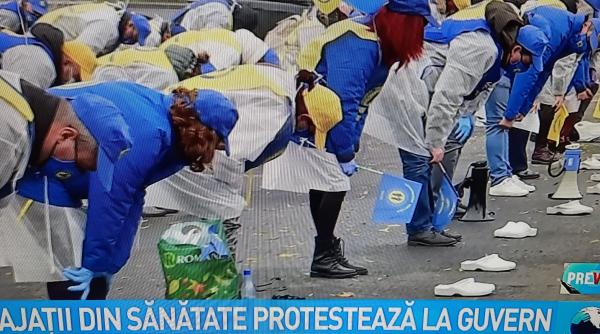 mars al tacerii la parlament protest in fata guvernului angajatii din sanatate vor conditii decente de munca