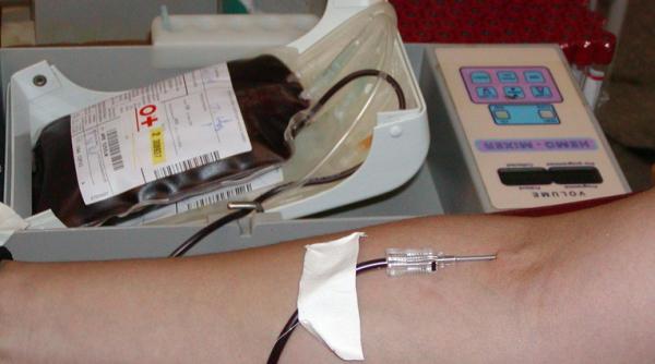 patriarhia romana indeamna populatia sa doneze sange si plasma