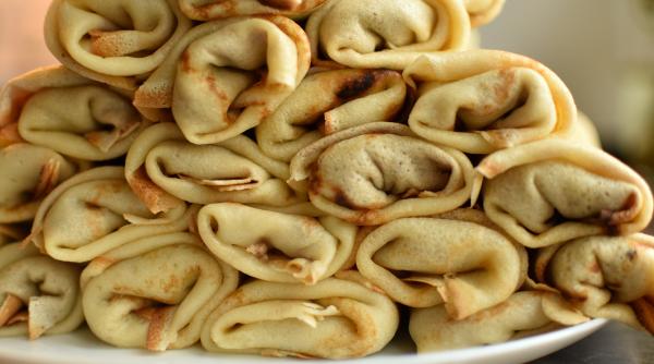 reteta delicioasa clatite cu branza la cuptor