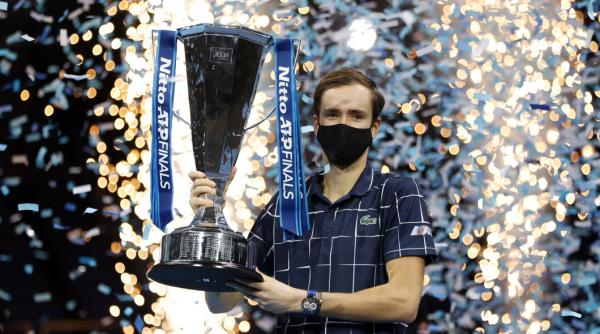 daniil medvedev a castigat turneul campionilor