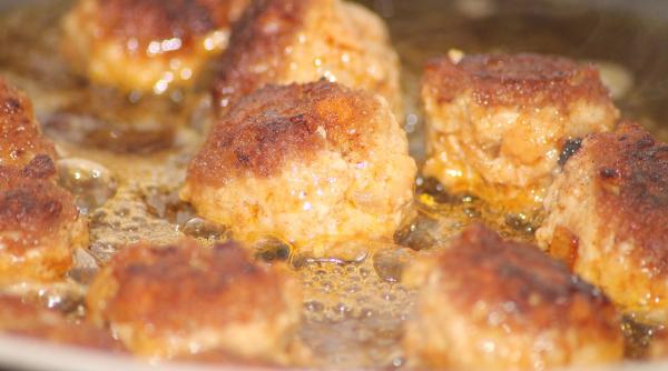 chiftele norvegiene reteta rapida si delicioasa nu stii ce pierzi daca nu o incerci