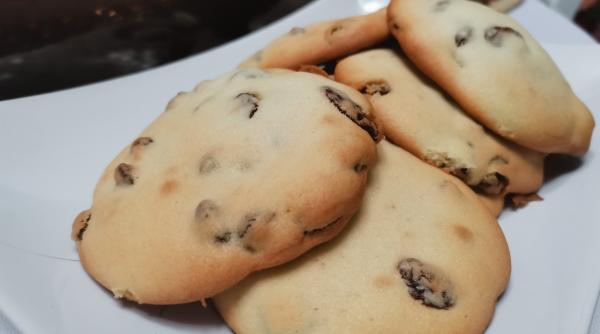 reteta fursecuri cu stafide cea mai simpla si delicioasa