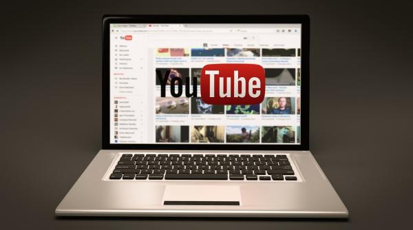 top 10 videoclipurile anului pe youtube platforma a publicat lista