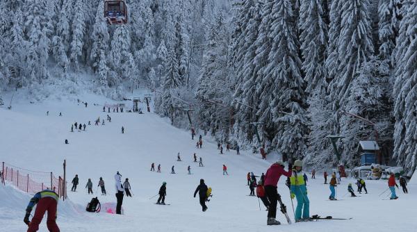 atentie turisti inselati in statiunea straja au dat bani cui nu trebuia