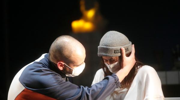 teatrul national din timisoara transmite online un spectacol de exceptie premiera absoluta pe 5 decembrie