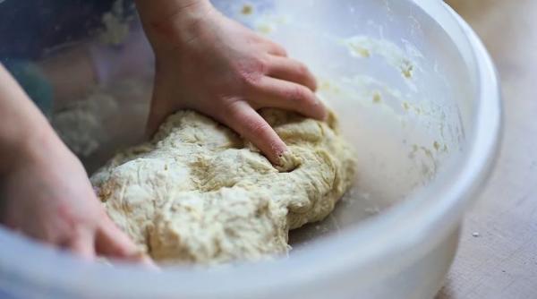 drojdie facuta in casa din doar trei ingrediente cea mai usoara reteta