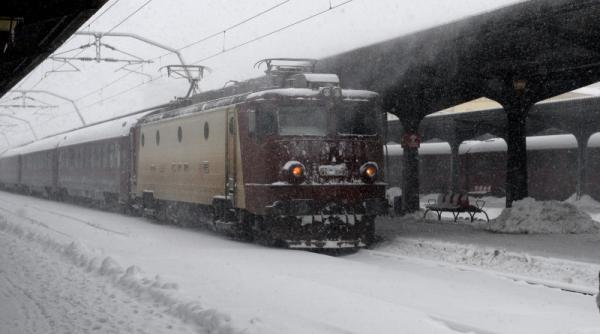 ninsorile si viscolul fac probleme pe calea ferata