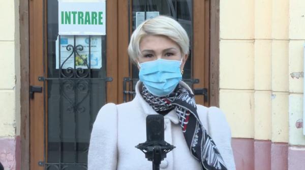 raluca turcan taxata dur de iulia albu nota 2 depasita nu va inghesuiti in haine care nu va vin