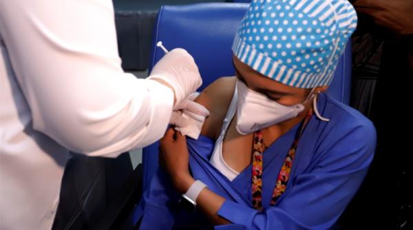 pfizer si moderna veniturile obtinute in urma vanzarii vaccinului anti covid 19