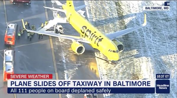 avion scos de pe pista de o furtuna puternica