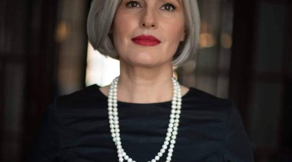 otilia sava noapteacahotii se intoarce si fura din buzunarele si asa gaurite ale militarilor