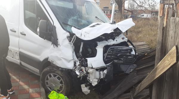 un mort si trei raniti in urma unui accident grav in ialomita