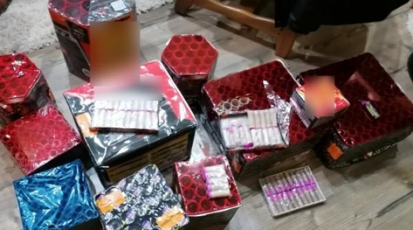 un vanzator de artificii isi racola clientii intr o spalatorie din galati  ce a patit