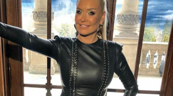 vica blochina poza care ar trebui interzisa cardiacilor cum a inceput anul