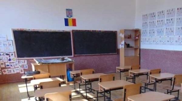 ministerul educatiei amana o decizie privind redeschiderea scolilor pana la mijlocul lunii ianuarie