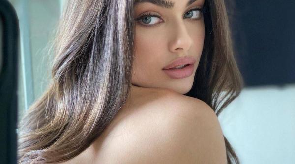 yael shelbia un model in varsta de 19 ani declarata cea mai frumoasa femeie din lume