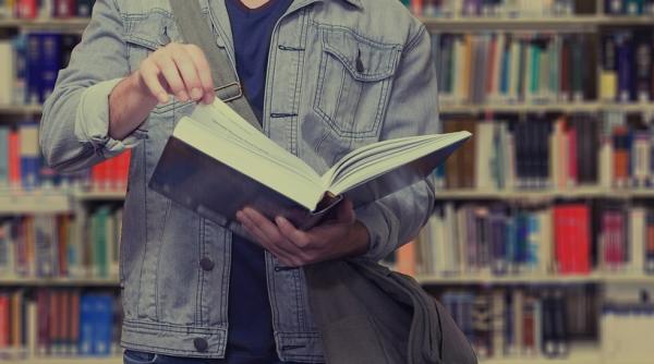 clotilde armand si ciprian ciucu nu dau bursele elevilor probleme in trei sectoare din capitala nu ne raspunde deloc