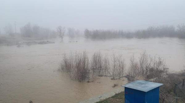 avertisment de la apele romane creste riscul de inundatii in bazinul hidrografic banat