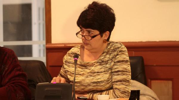 scandal in direct intre avocati  moldovan   obarsanu  sunteti o taranca parvenita   sa zici mersi ca te am bagat in seama