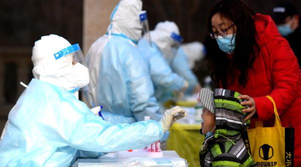 numarul cazurilor noi de infectare din china s a dublat alerta in provincia hebei