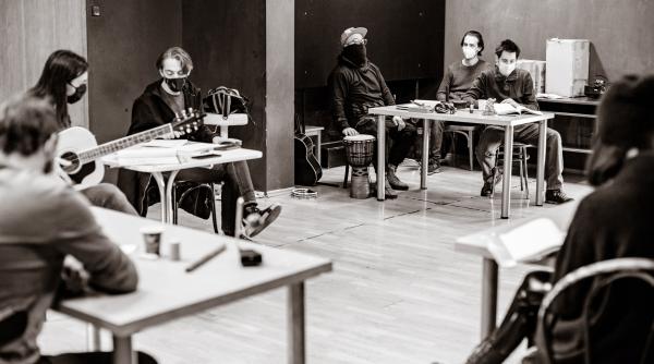 de ziua culturii nationale maraton de spectacole lectura la teatrul national targu mures