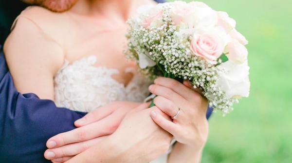 grupul unde gasesti nasi de cununie sau de botez