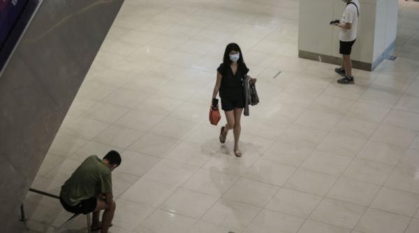 tavanul unui mall din arad prabusit lucrare de reparatii facuta gresit