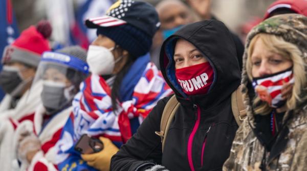 mii de soldati la capitoliul sua donald trump isi indeamna sustinatorii la incetarea violentelor