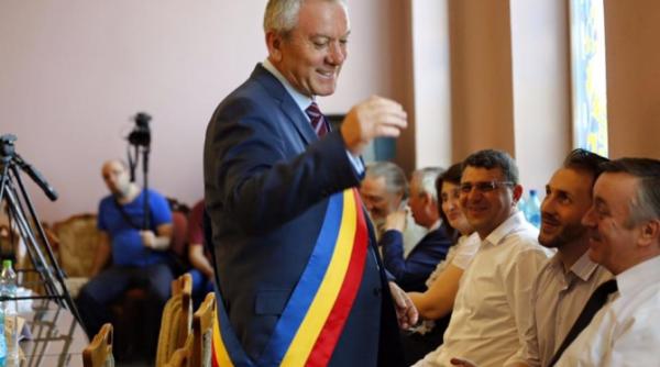 primarul toma anunta masuri de criza numarul curselor trans bus va fi redus la jumatate