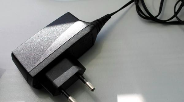 samsung urmeaza apple si nu mai ofera incarcator pentru noile telefoane galaxy s21 este sfarsitul acestei practici