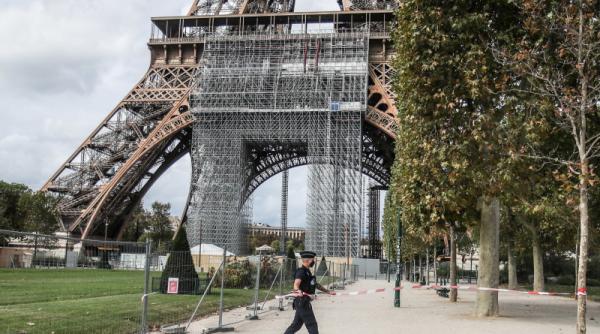 manifestatii la paris impotriva securitatii globale video