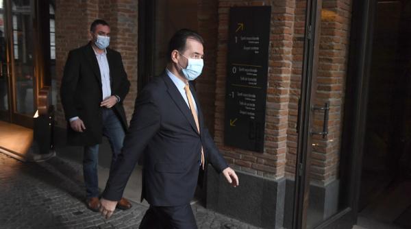 rares bogdan i a cerut demisia lui orban guran orban accepta discutii in interiorul partidului