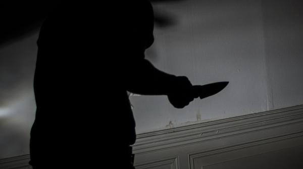 roman din italia injunghiat in centrul romei agresorii au fost prinsi