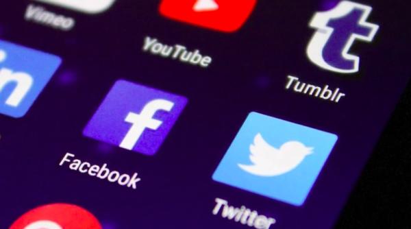 facebook interzice reclamele la arme accesorii pentru arme si alte echipamente de protectie