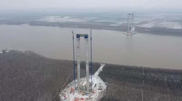 imagini cu podul peste dunare de la braila video spectaculos