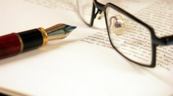 scriitori clujeni gratulati cu diplome la gala excelentei gutenberg din arad