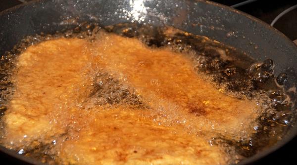 alimentele prajite te pot imbolnavi risc crescut de afectiuni cardiace si accidente vasculare cerebrale