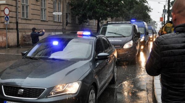 grupare care accesa credite cu acte false destructurata de politisti