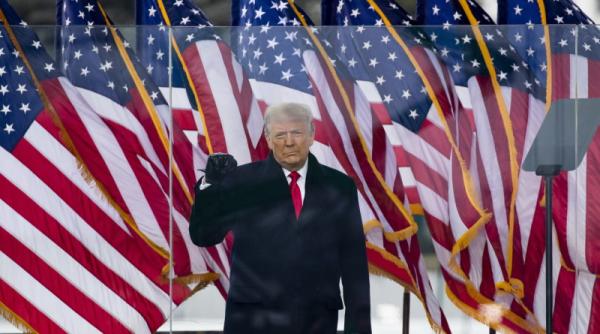 trump si oficiali ai administratiei sale inclusi pe o lista neagra a iranului