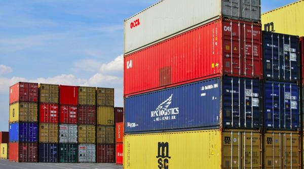 amazon vrea sa l ajute pe joe biden cu distribuirea vaccinului covid 19 dar totul are un cost