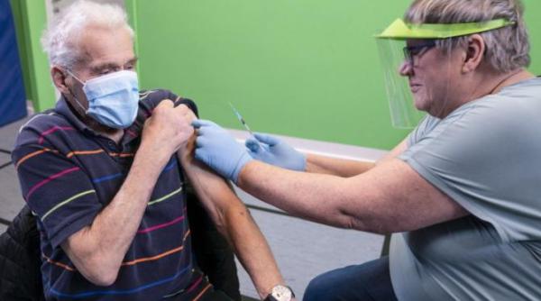 ce sa faci pentru a scapa de cozi cand te vaccinezi covid 19 descarca aici formularul