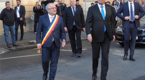 emil boc se plange de munca grea de la stat nu avem ce face la privat e mai usor