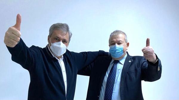 ion chisalita noul primar al localitatii moldova noua marcel vela se declara fericit