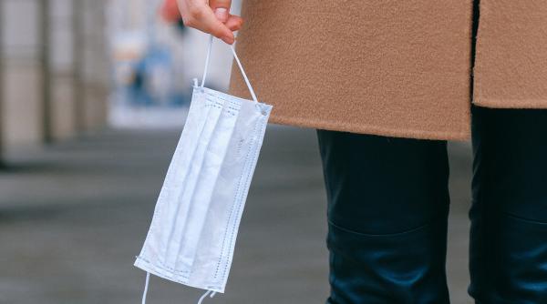 principalul consilier medical din franta noile tulpini echivaleza cu o noua pandemie