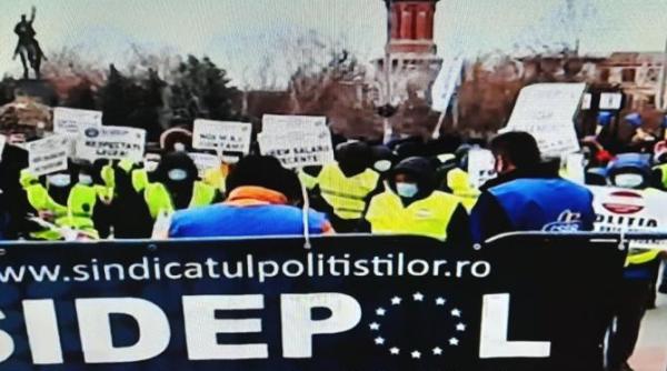 protest la craiova politistii au iesit in strada din cauza inghetarii salariilor