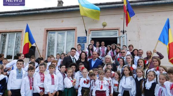 a fost lansata platforma impreuna pentru educatie se adreseaza romanilor din afara granitelor tarii