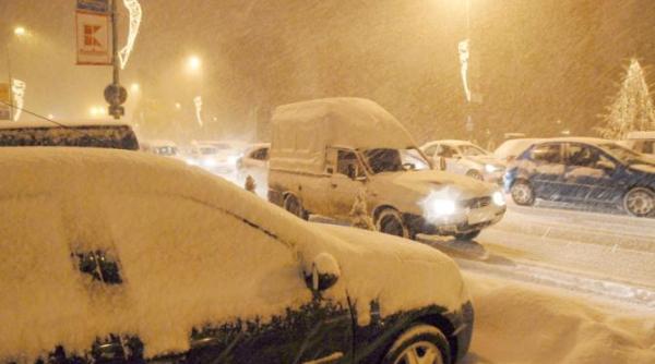 cum iti pregatesti masina pentru ger si viscol si ce faci in timpul fenomenelor meteo severe ghid practic